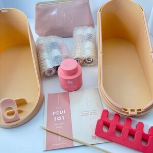 Olive & June Posey Pedi System $100 Home Pedicure Footstool Storage 6 Polishes